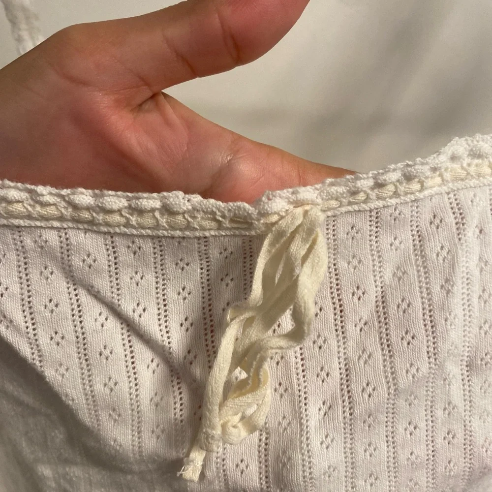 Doen Pointelle Cami Top - Picture 3 of 6